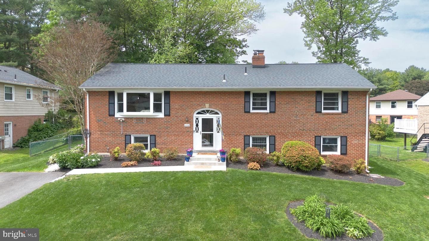 18908 Rolling Acres Way, Olney