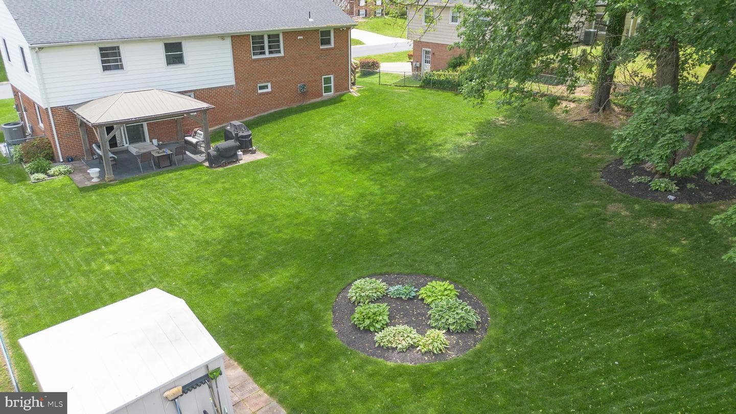 18908 Rolling Acres Way photo 5