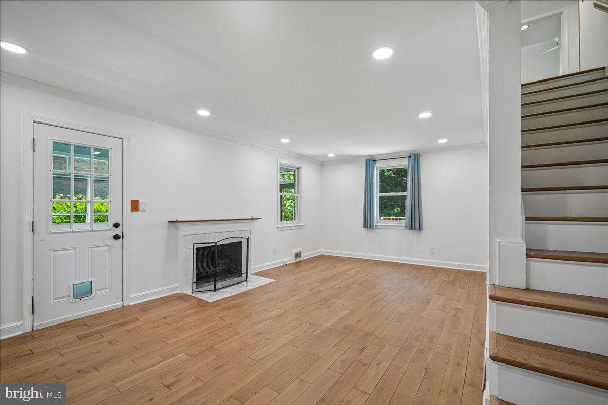 5304 Sherrill Avenue photo 4