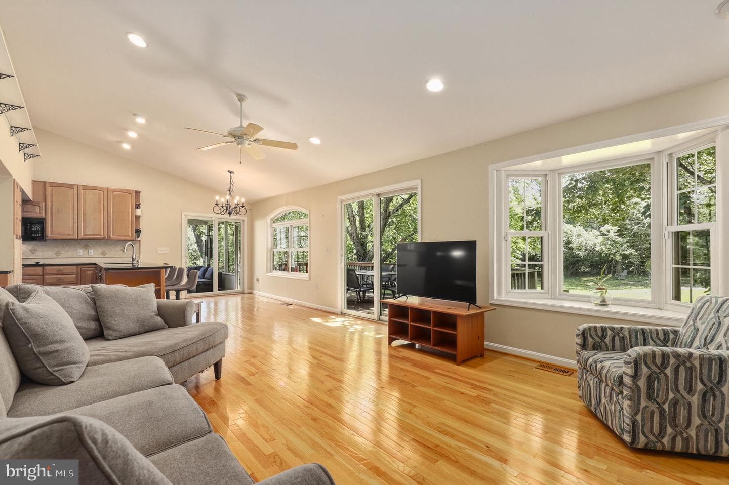 16605 Lescot Terrace photo 17