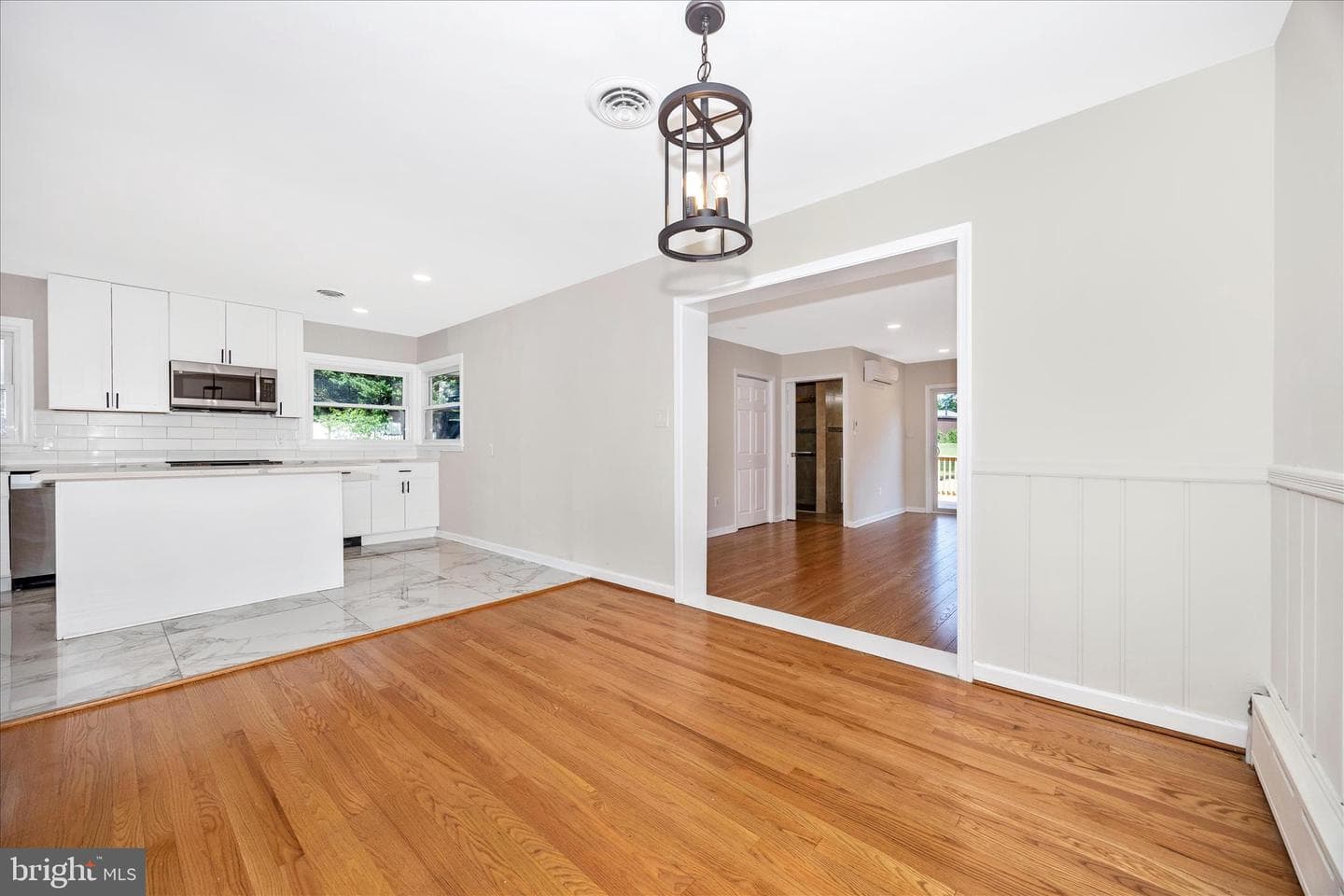 16215 Redland Road photo 9