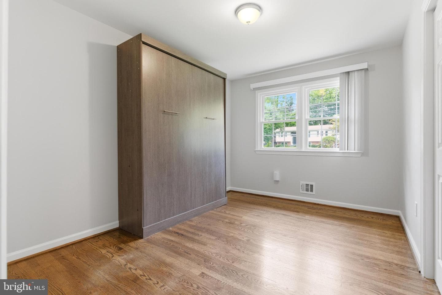 14114 Arctic Avenue photo 19