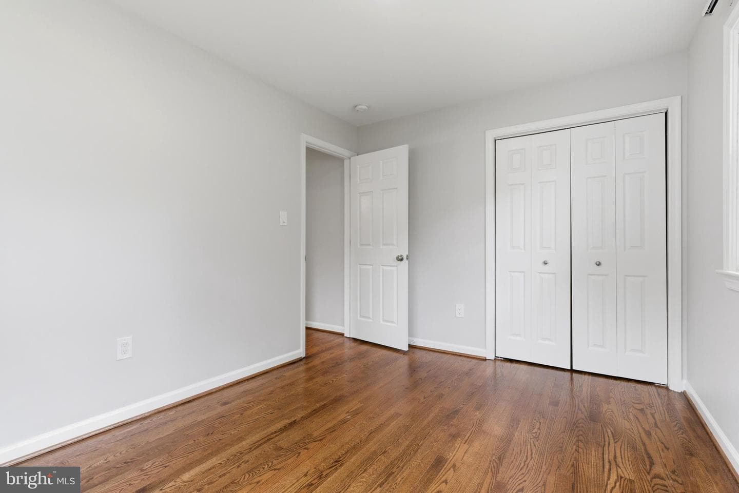 14114 Arctic Avenue photo 20