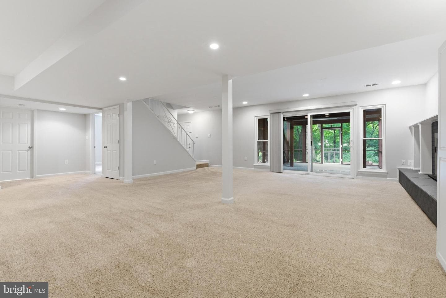 14114 Arctic Avenue photo 27