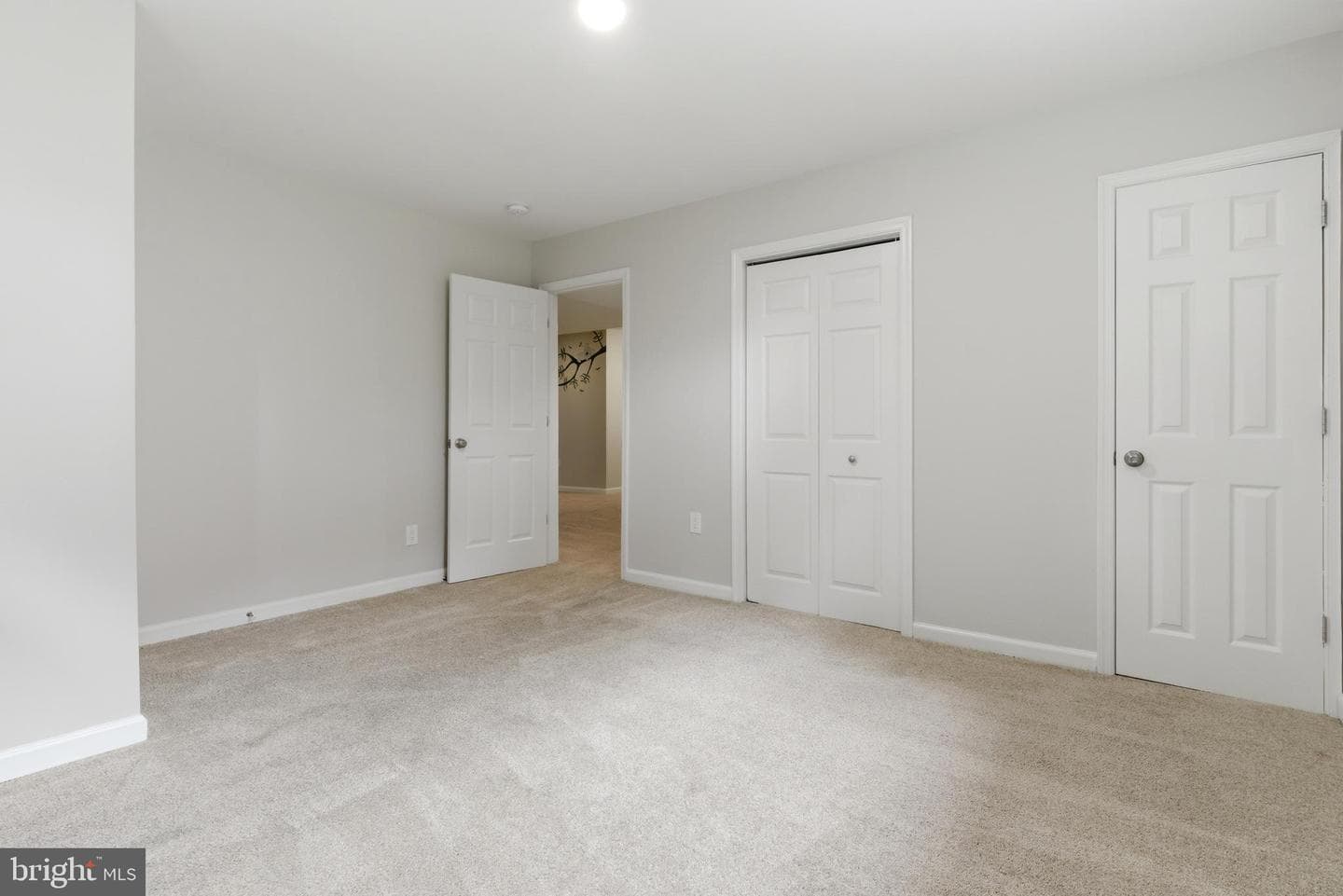 14114 Arctic Avenue photo 29