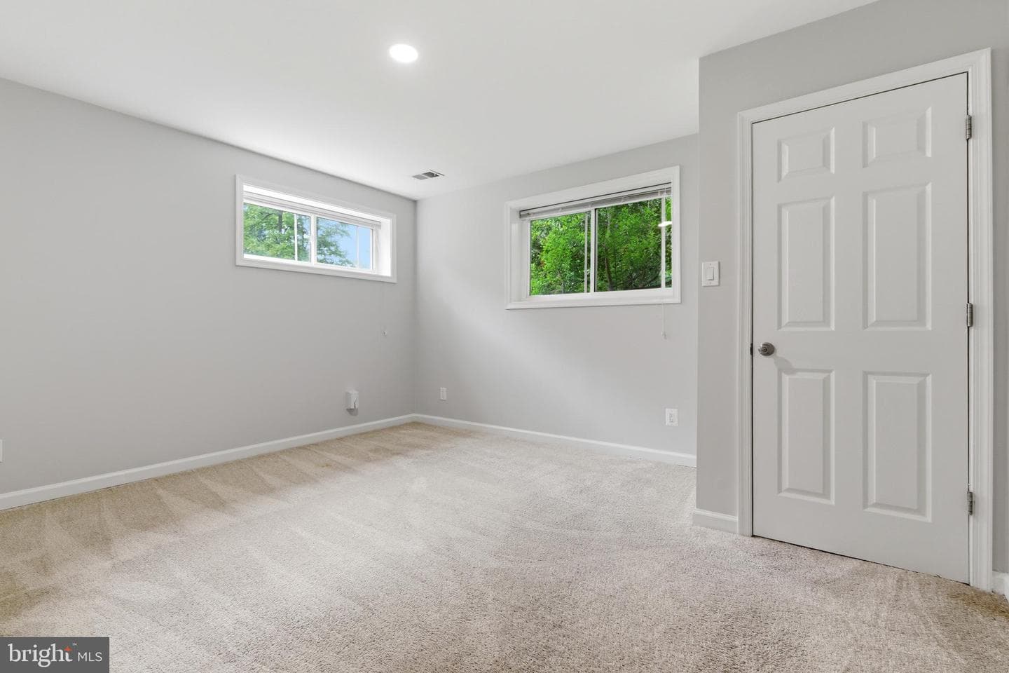 14114 Arctic Avenue photo 31