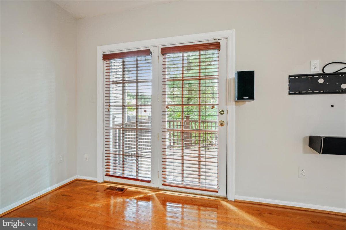 6024 Loganwood photo 18