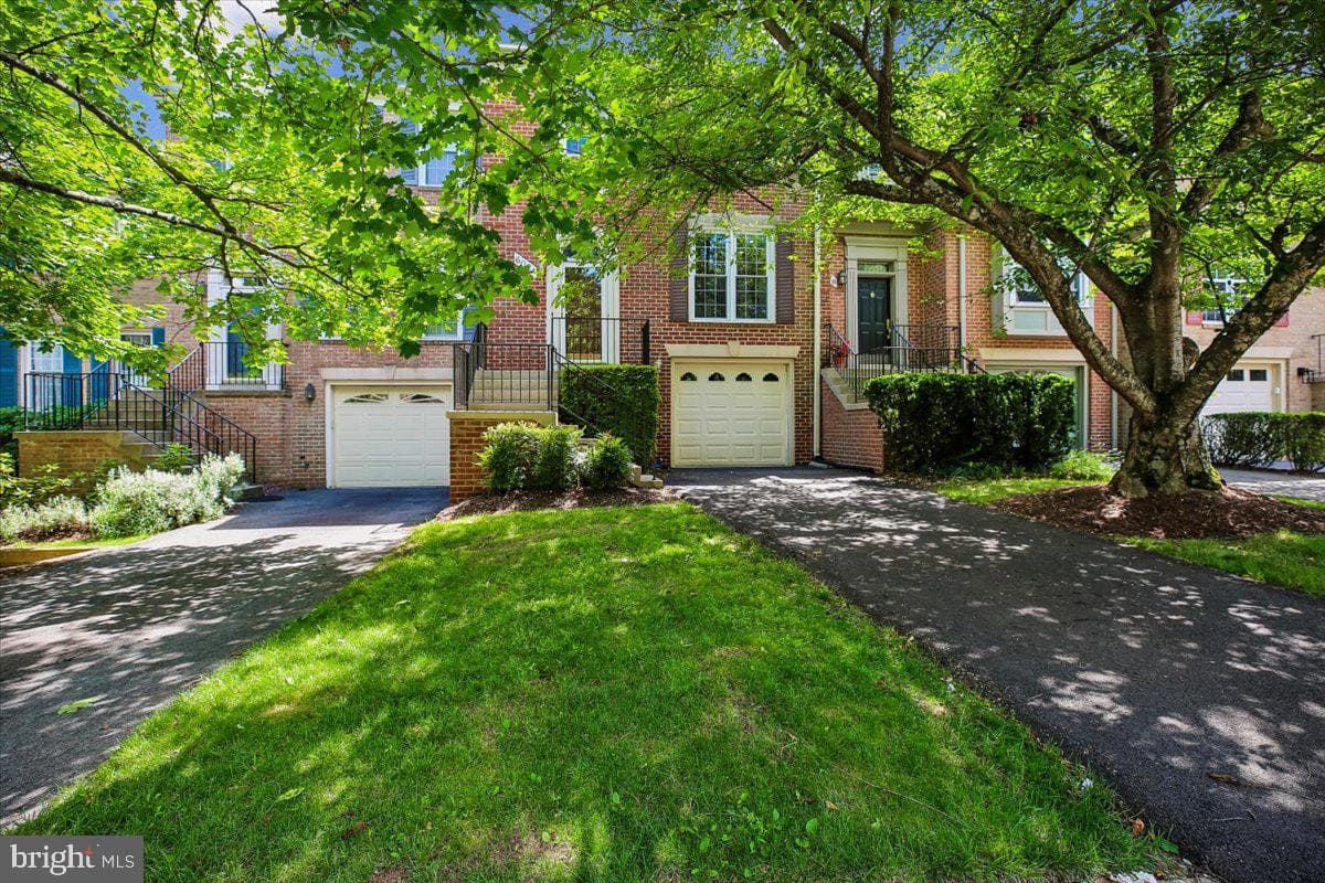6024 Loganwood, North Bethesda