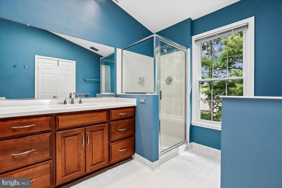 6024 Loganwood photo 47