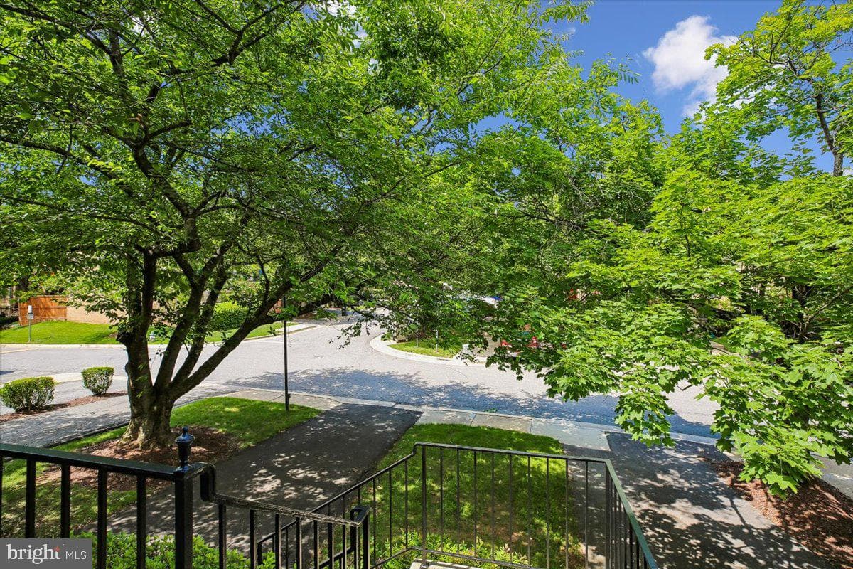 6024 Loganwood photo 5