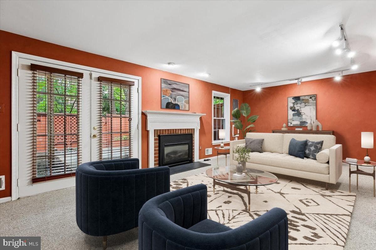 6024 Loganwood photo 57