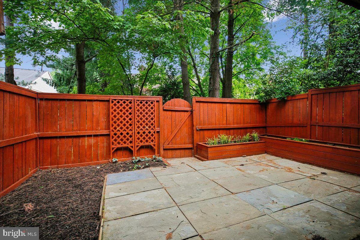 6024 Loganwood photo 67