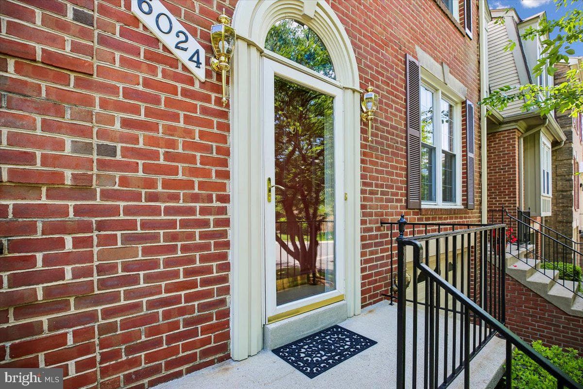 6024 Loganwood photo 93