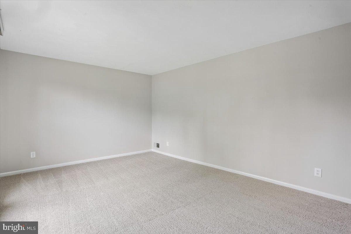 13204 Magellan Avenue photo 15