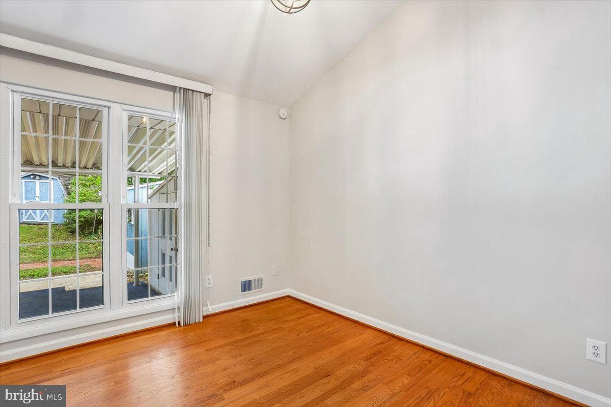 13204 Magellan Avenue photo 24