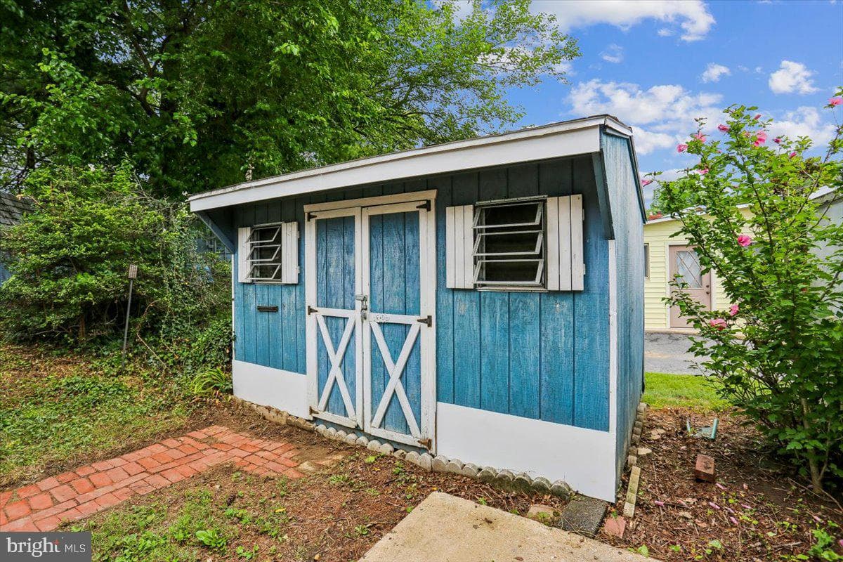 13204 Magellan Avenue photo 82