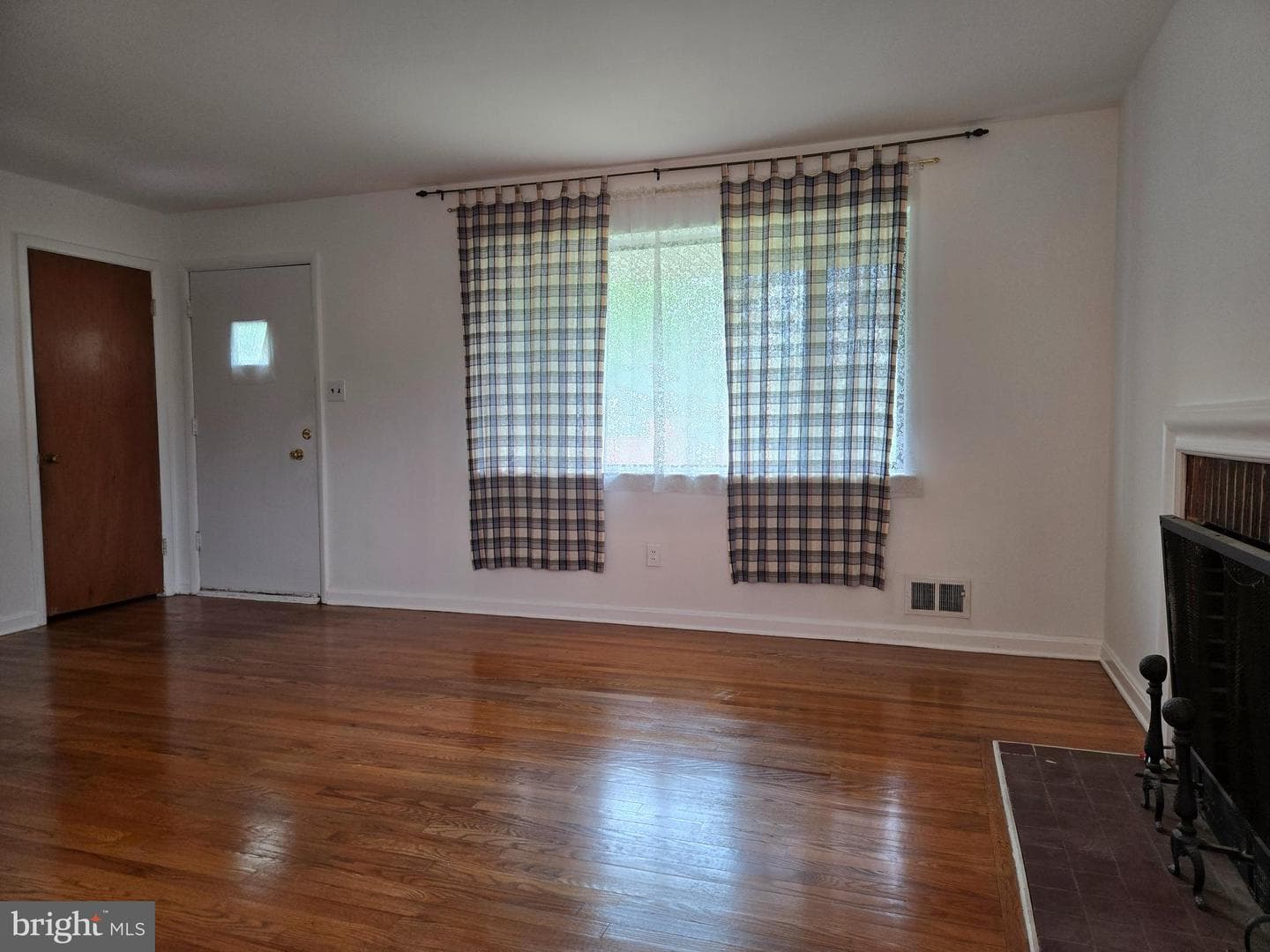 1802 Alberti Drive photo 3