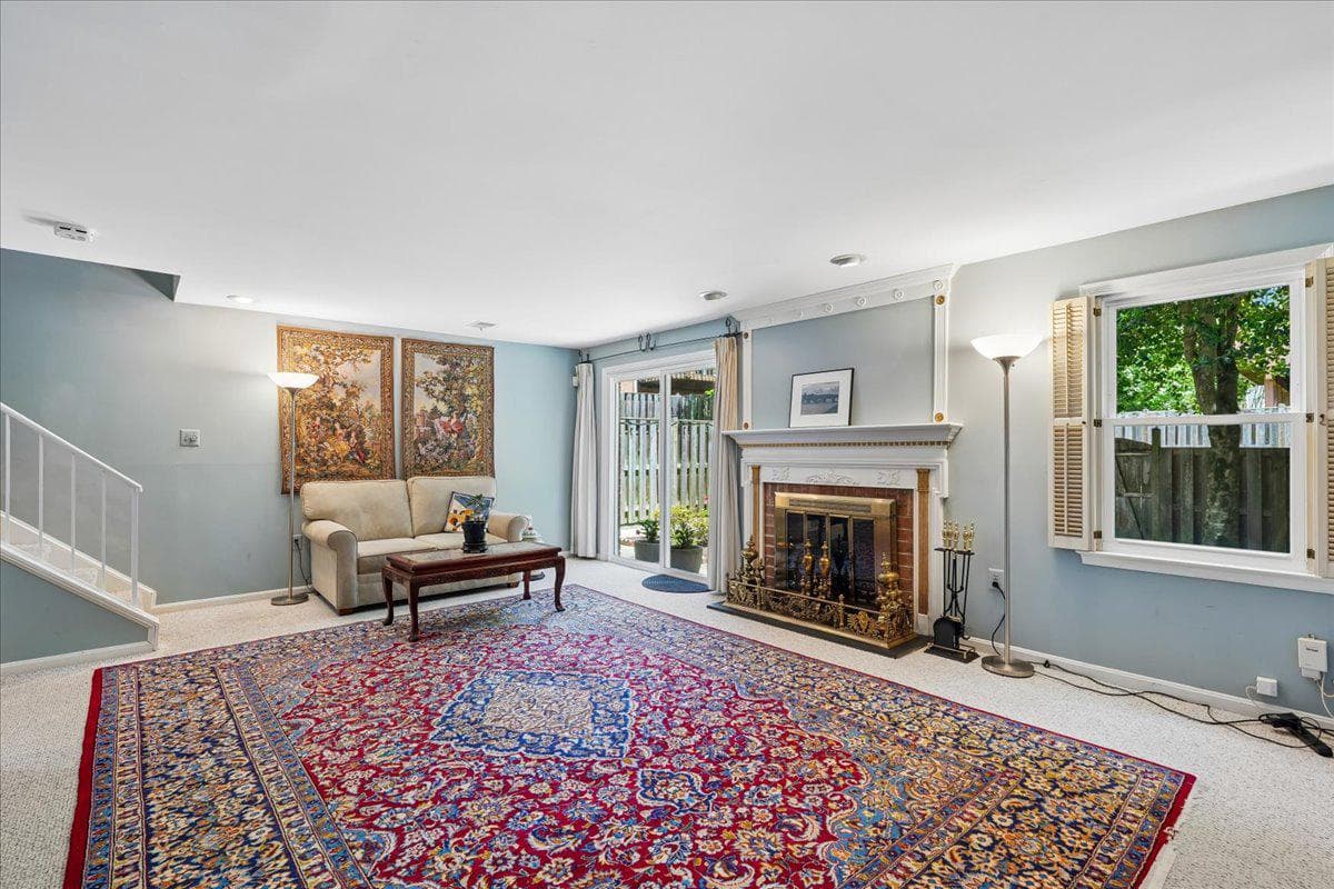 10109 Langhorne Court photo 36