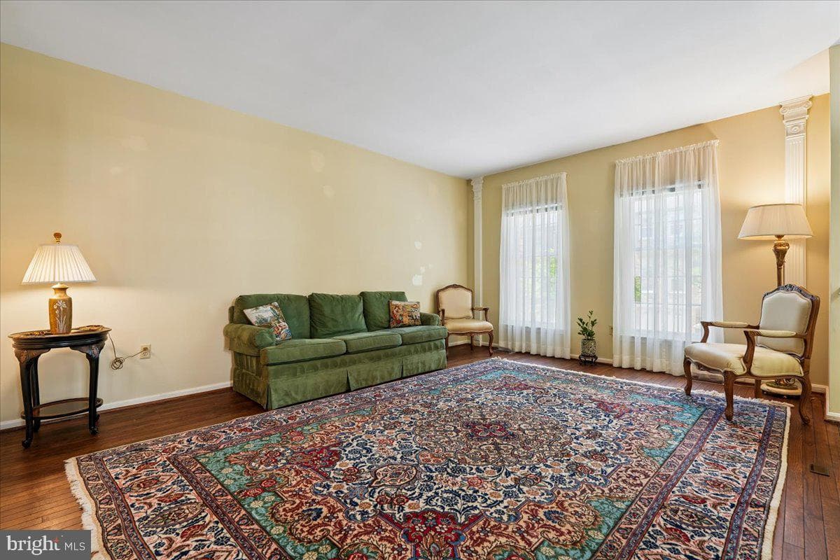 10109 Langhorne Court photo 9