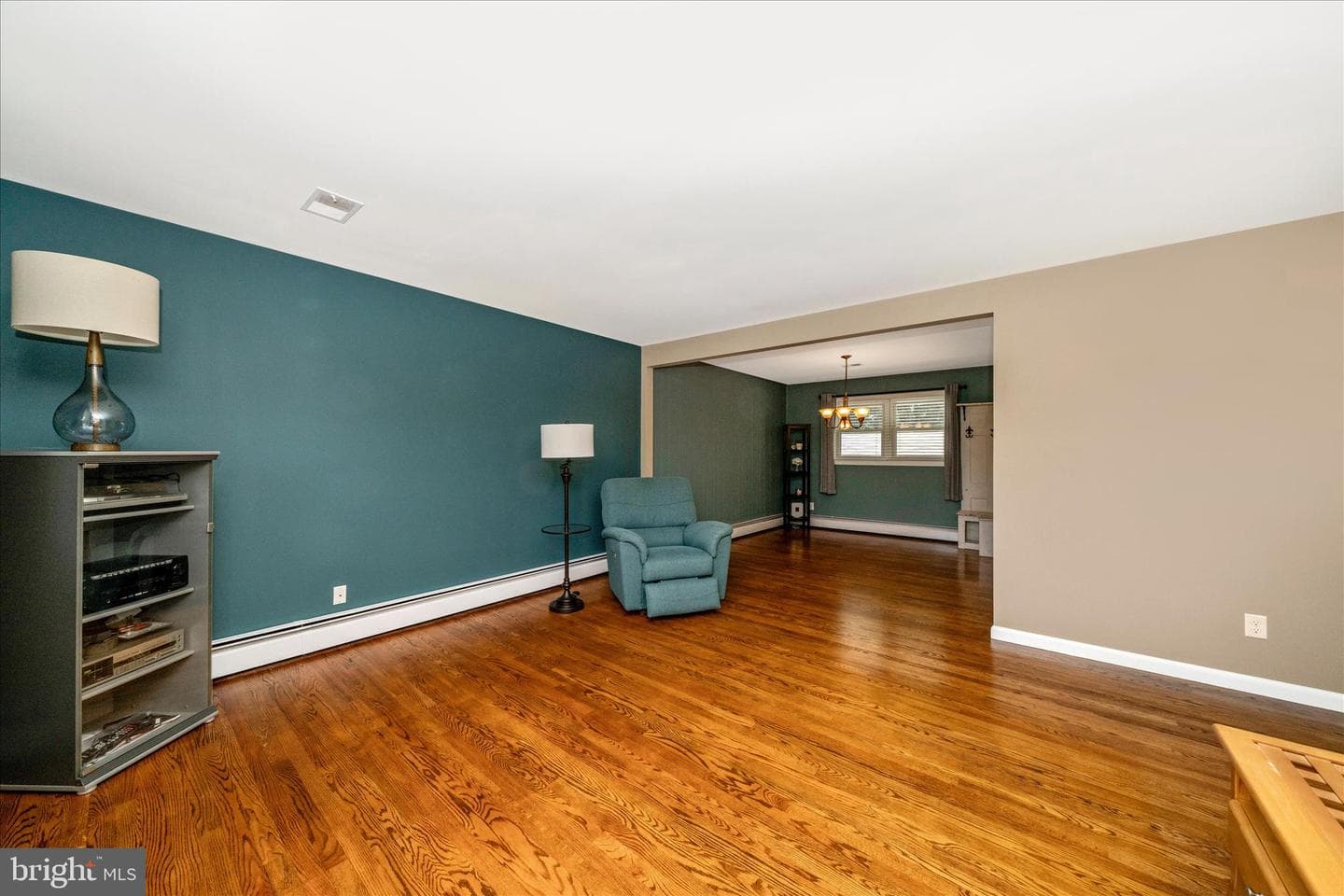 8705 Woodfield Court photo 10