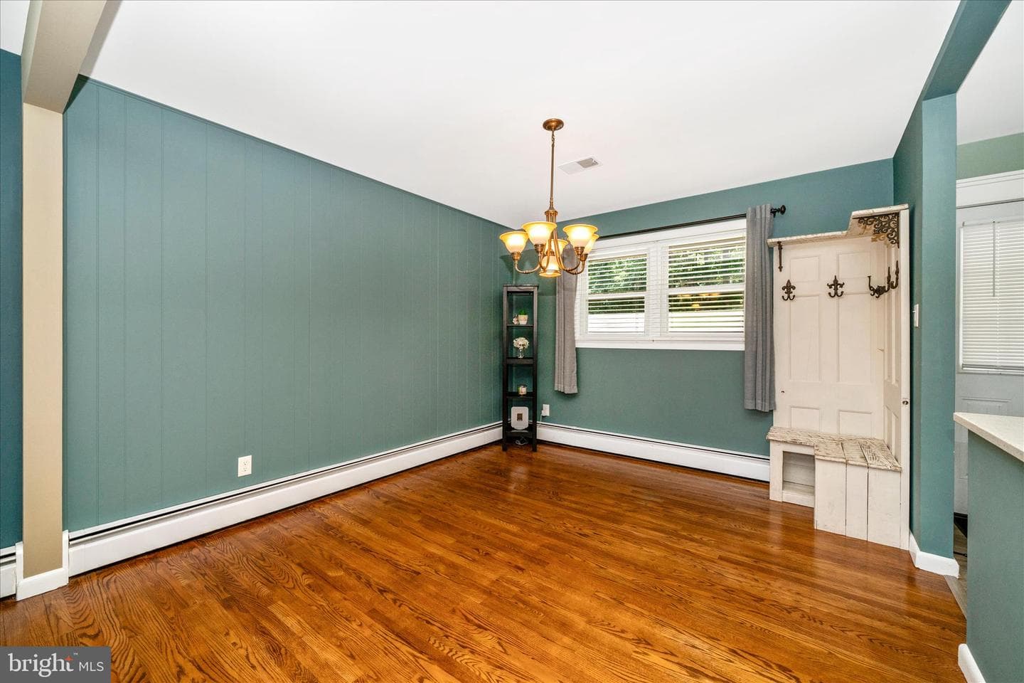 8705 Woodfield Court photo 11