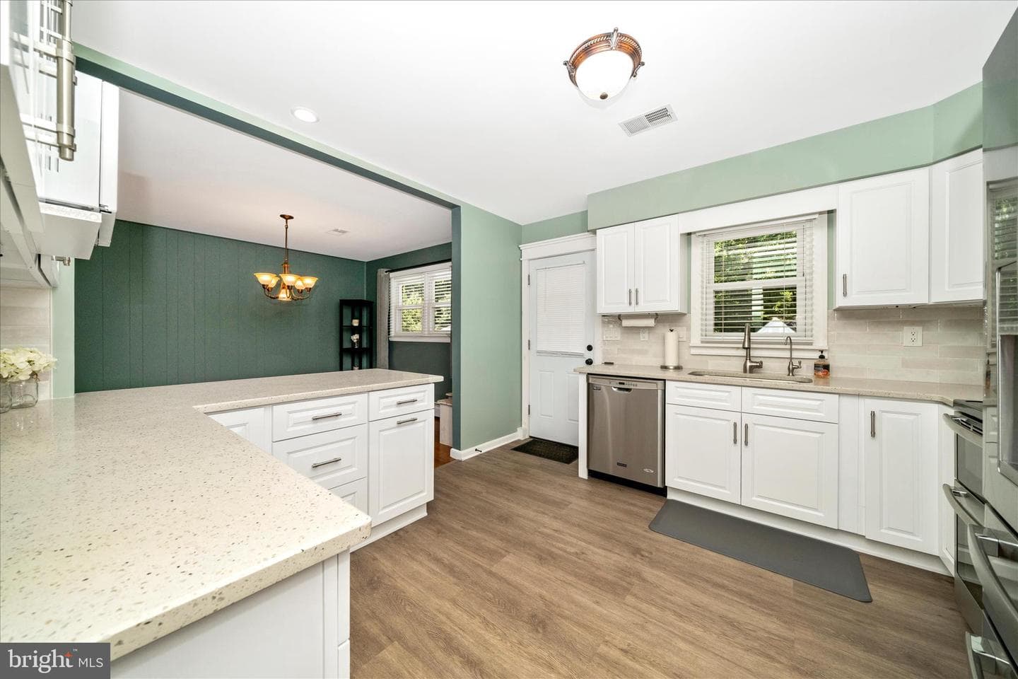 8705 Woodfield Court photo 16