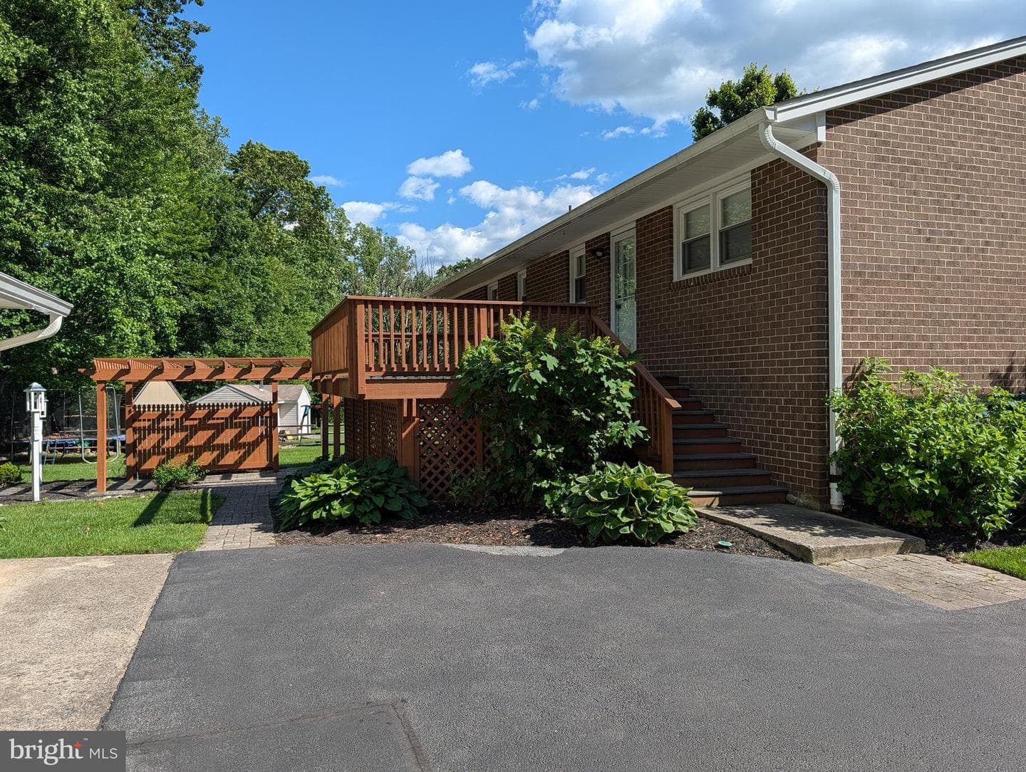 8705 Woodfield Court photo 3