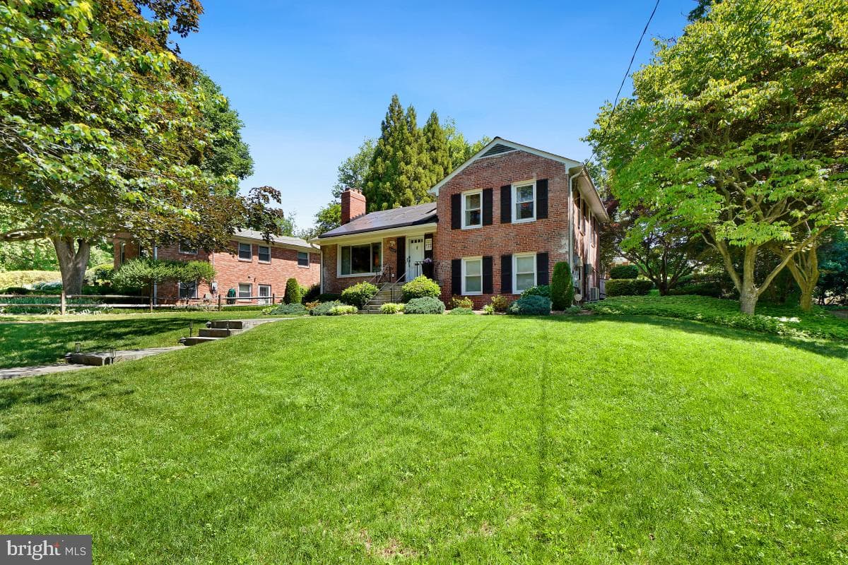 6307 Blackwood Rd, Bethesda