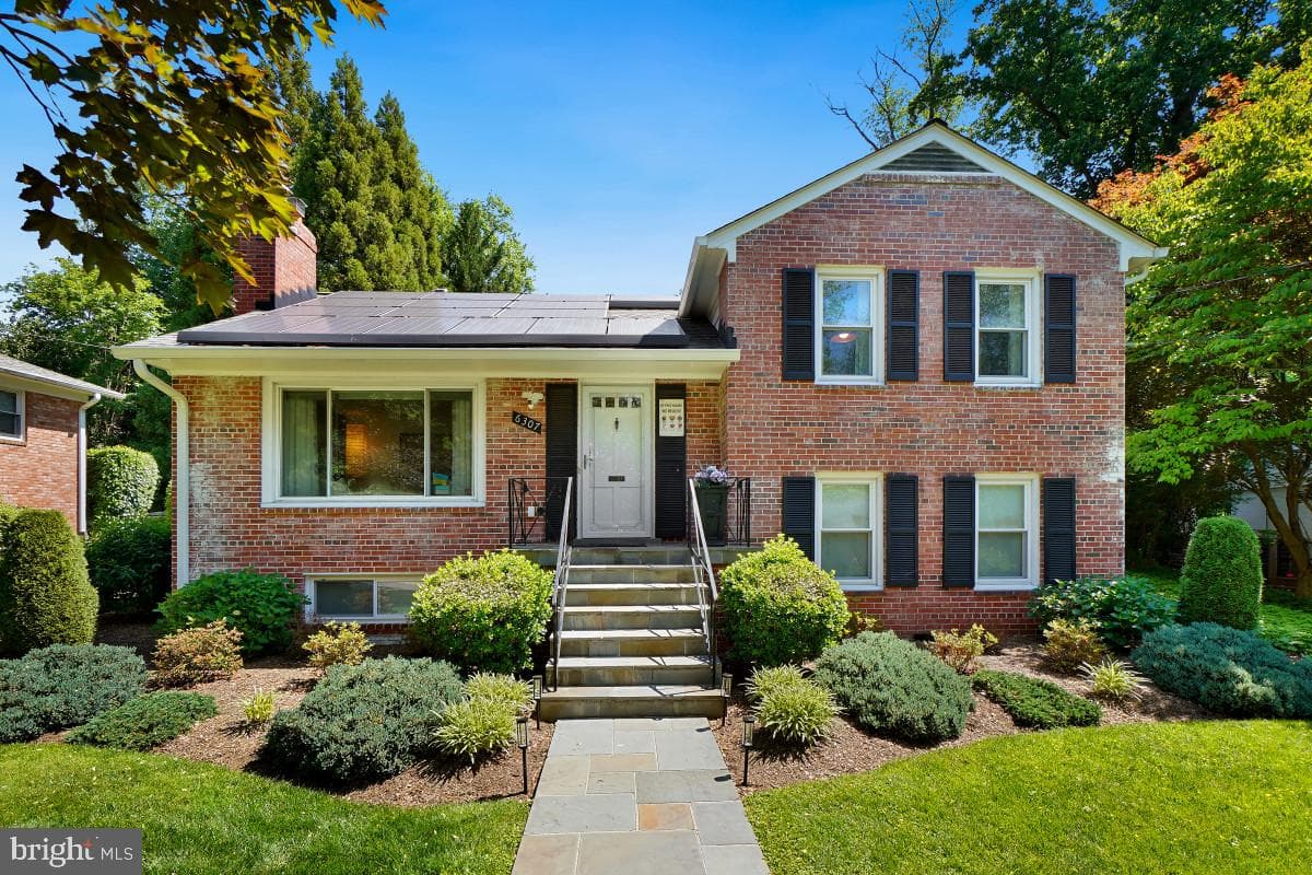 6307 Blackwood Rd, Bethesda