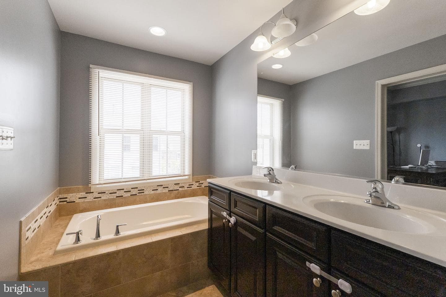 14058 Wellspring Avenue photo 21