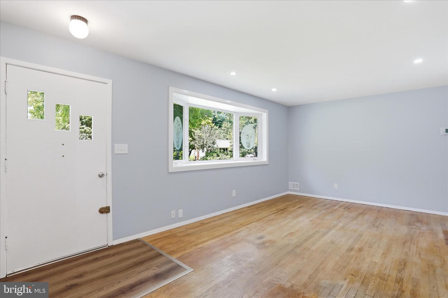 1014 Scott Avenue photo 4