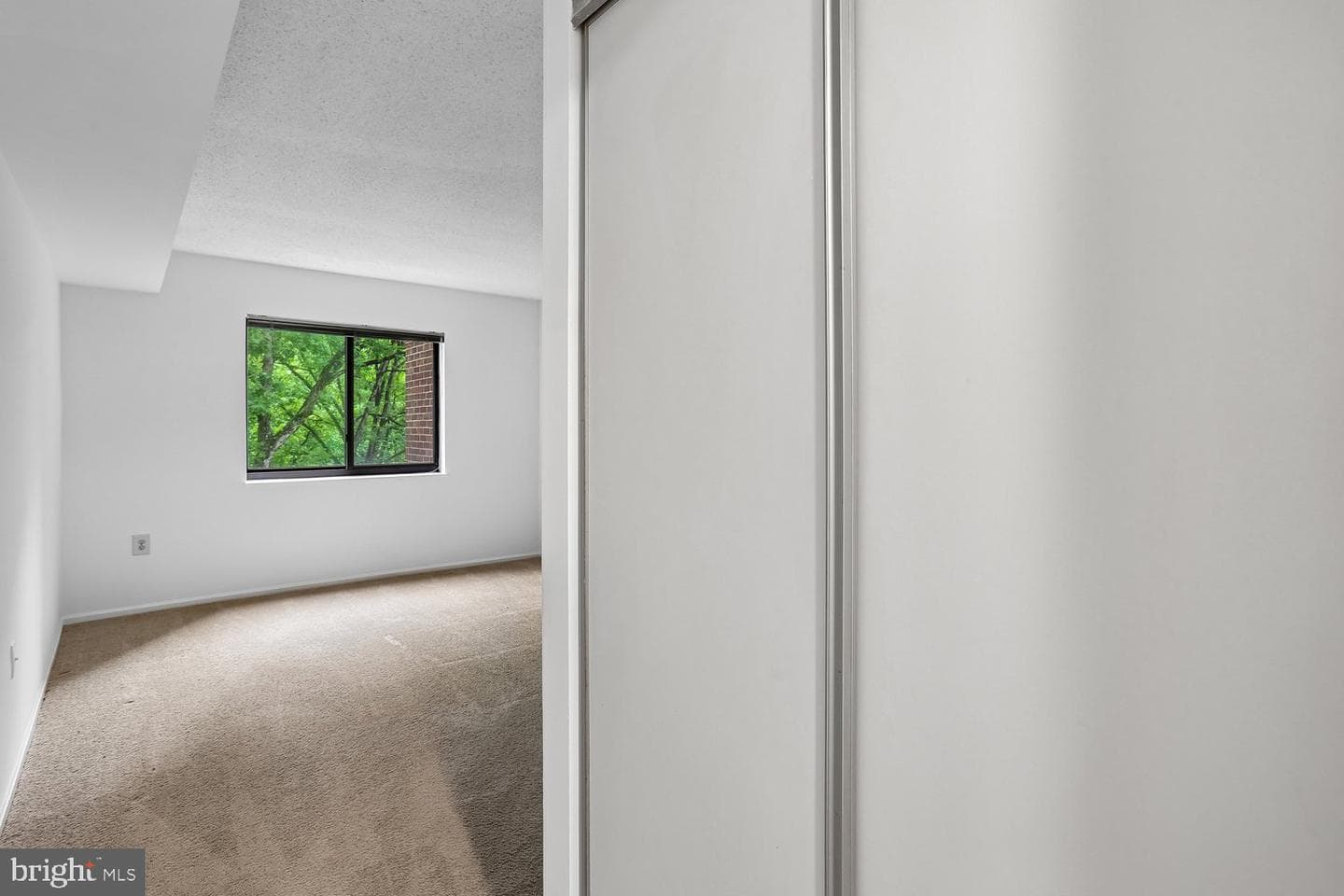15100 Interlachen Drive #4-702 photo 31