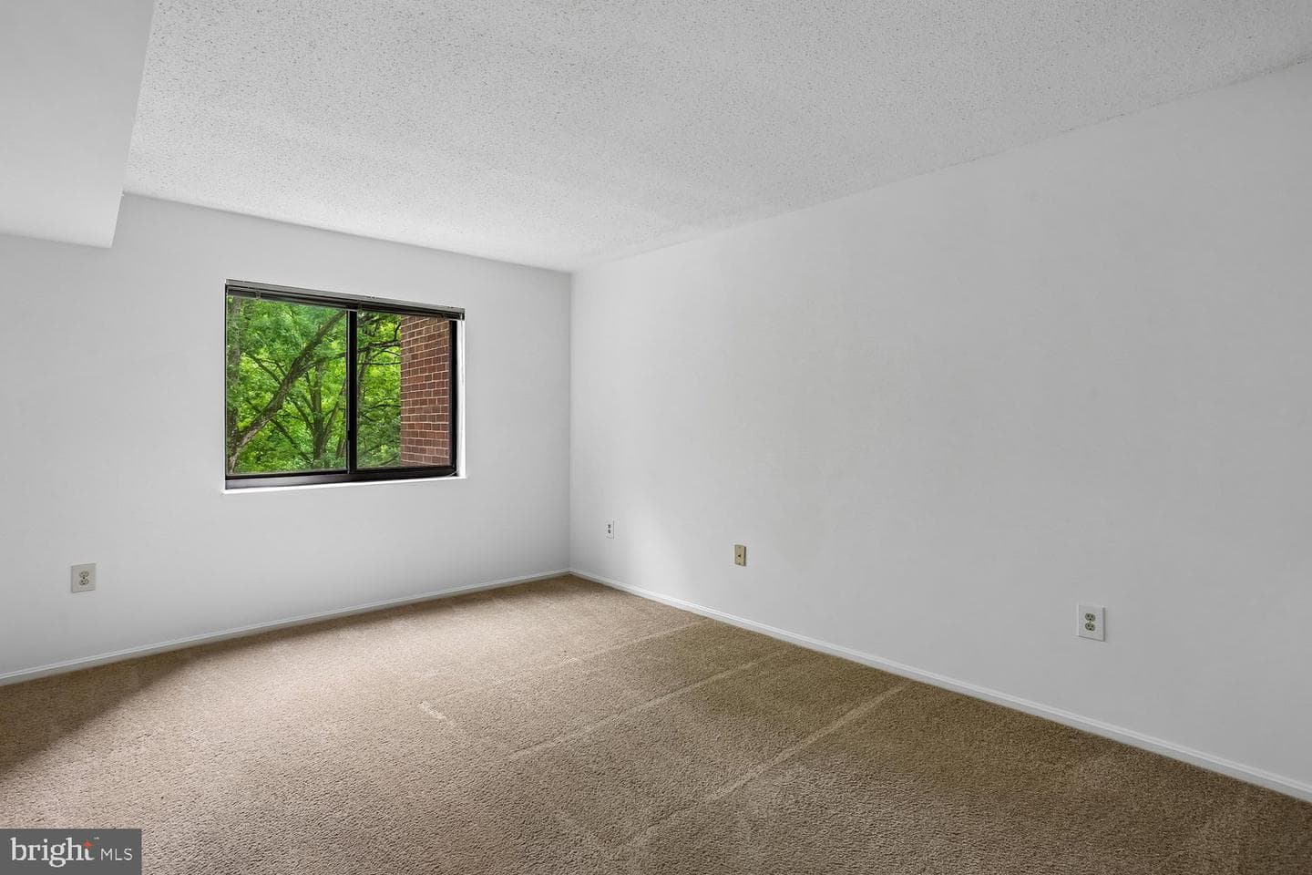 15100 Interlachen Drive #4-702 photo 33