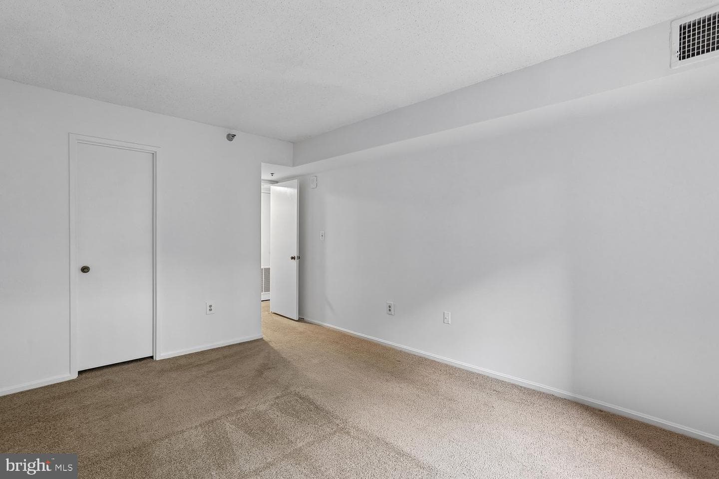 15100 Interlachen Drive #4-702 photo 35