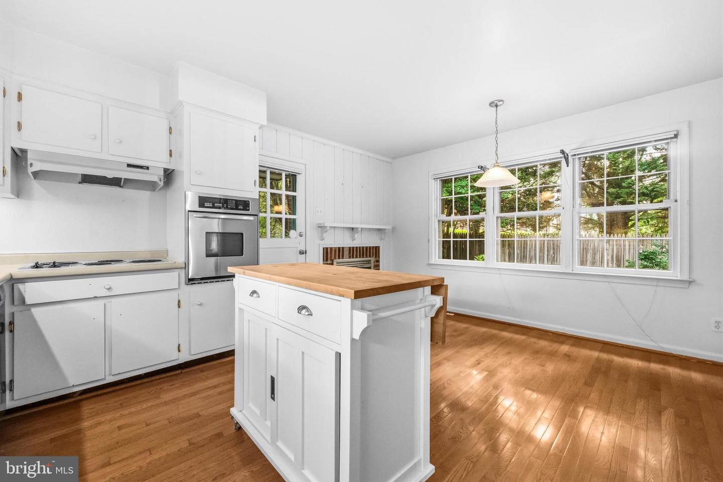 5605 Alta Vista Road photo 5