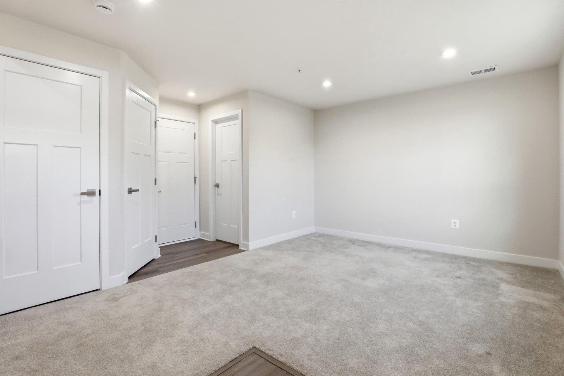 9417 Tall Oaks Court photo 5