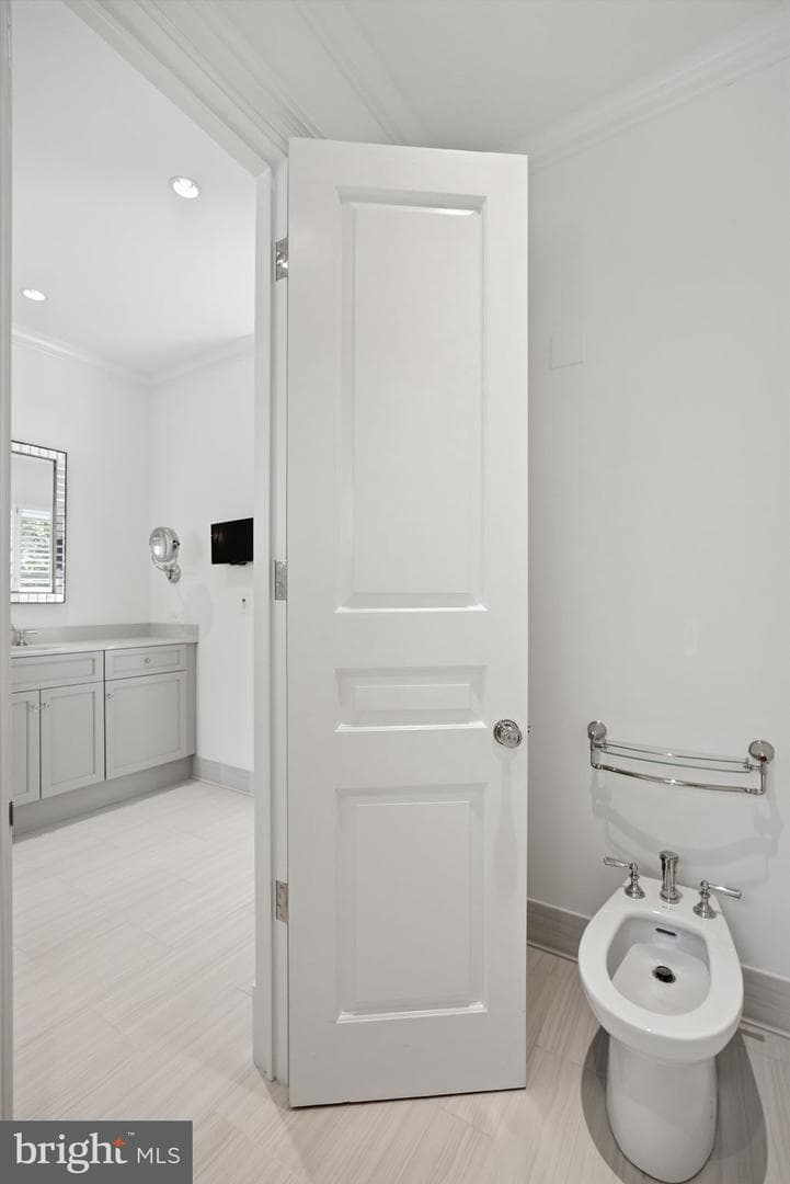 8917 Harvest Square Court photo 30