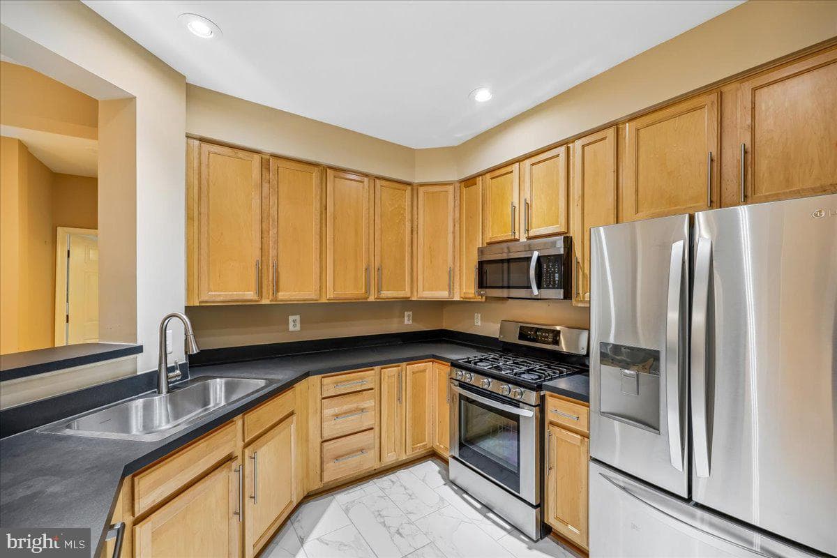 311 High Gables Drive #101 photo 11