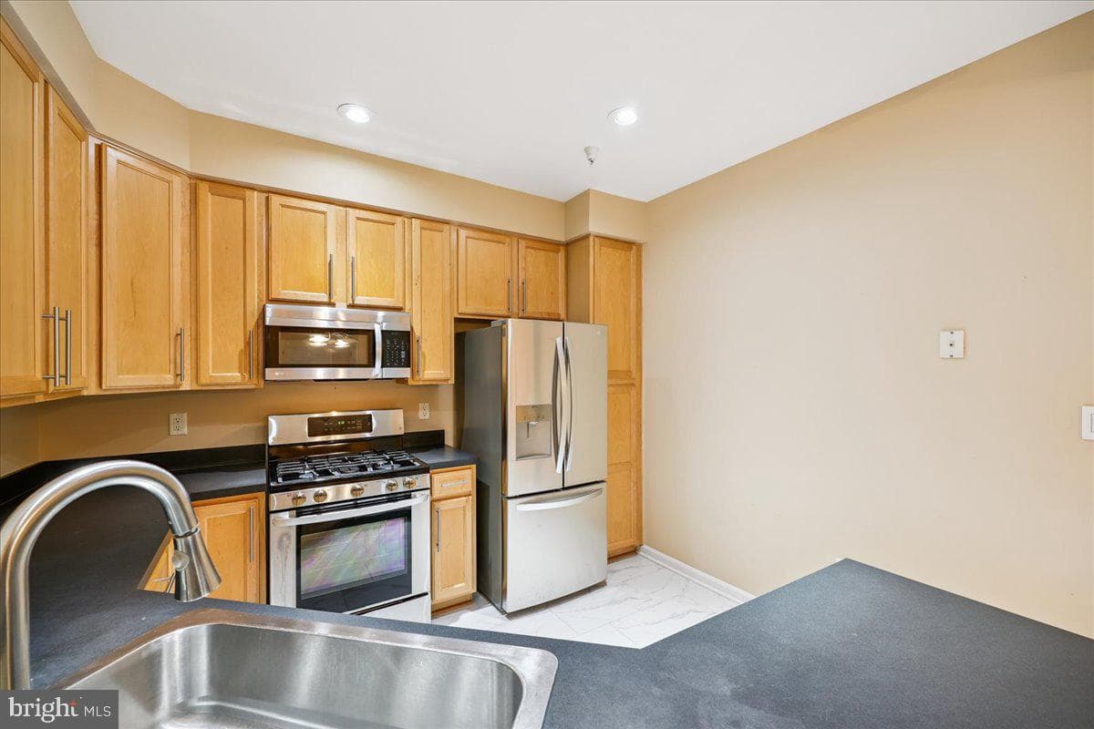 311 High Gables Drive #101 photo 13
