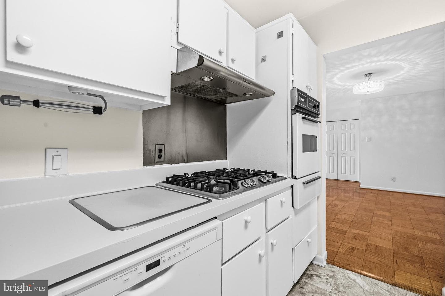 5101 River Road #1103 photo 27