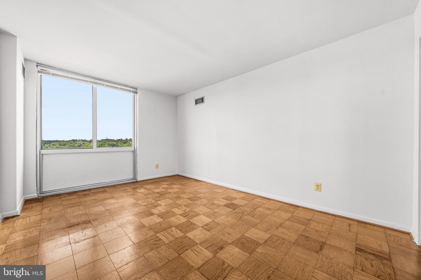 5101 River Road #1103 photo 9
