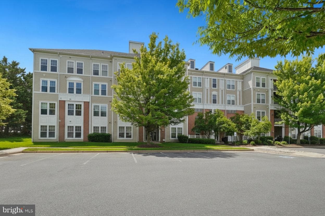 101 Watkins Pond Boulevard #4-103, Rockville