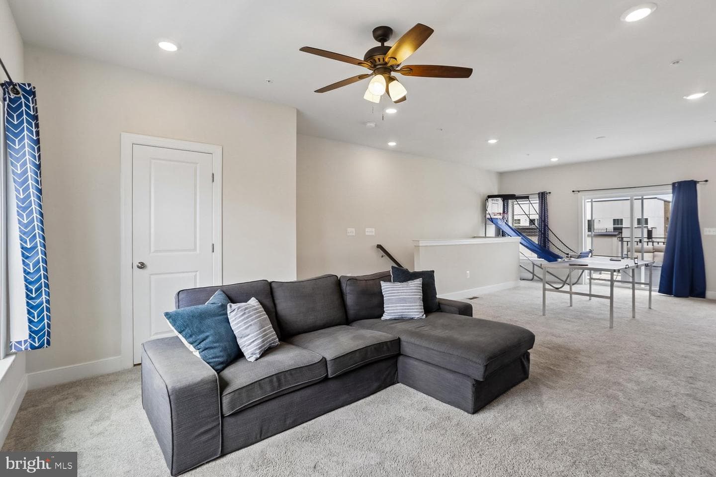139 Dickenson Drive photo 34