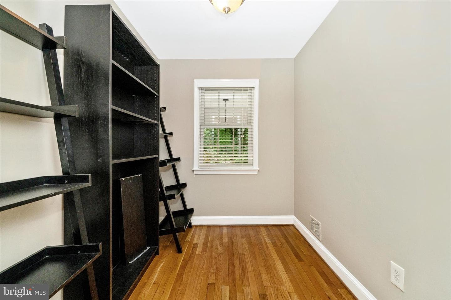 1100 Notley Road photo 29