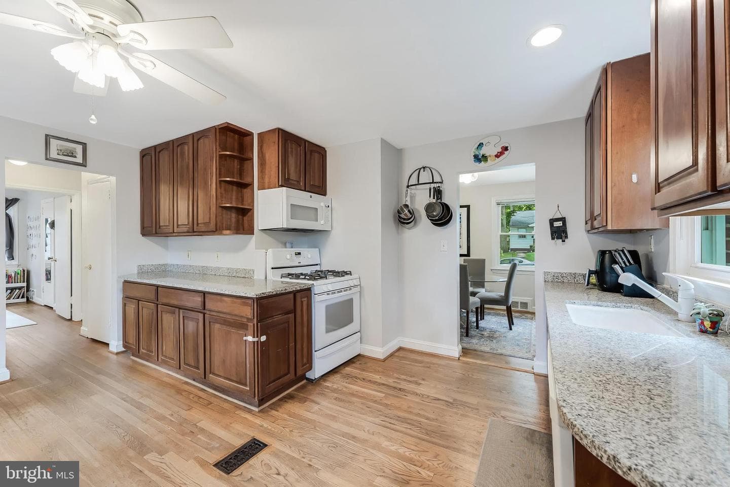 110 Lynnmoor Drive photo 8