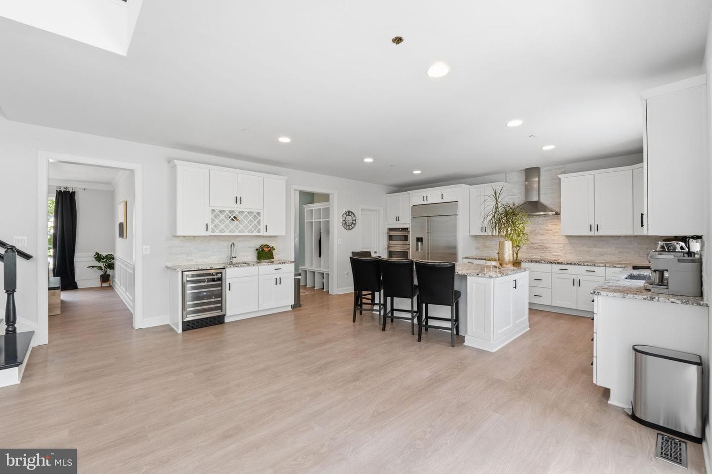 11801 Dinwiddie Drive photo 4