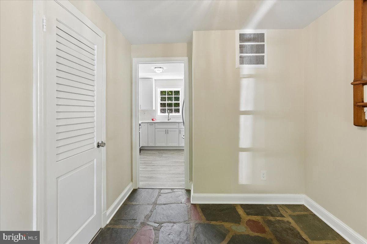 12811 Lacy Drive photo 14