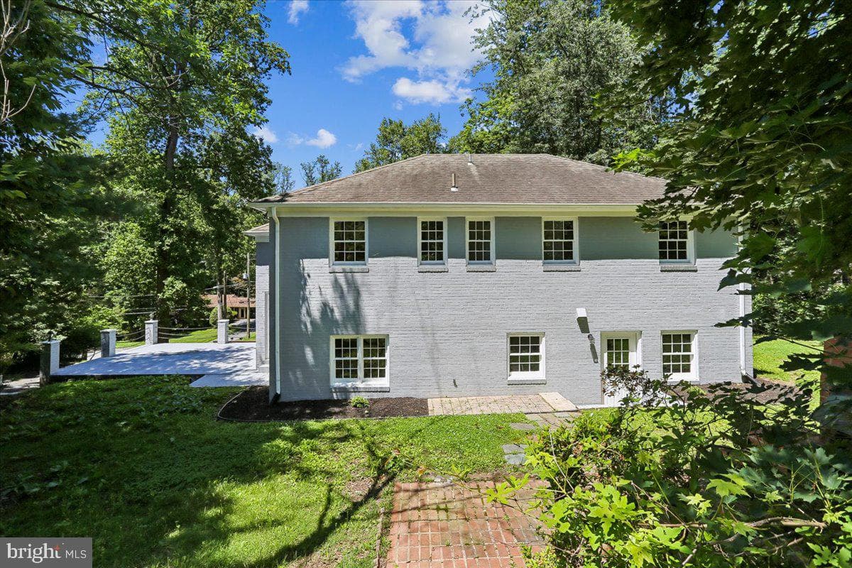 12811 Lacy Drive, Silver Spring