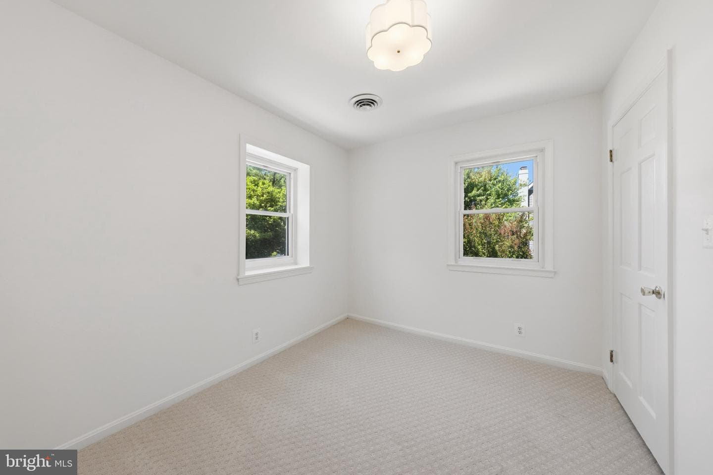 4216 Anthony Street photo 25