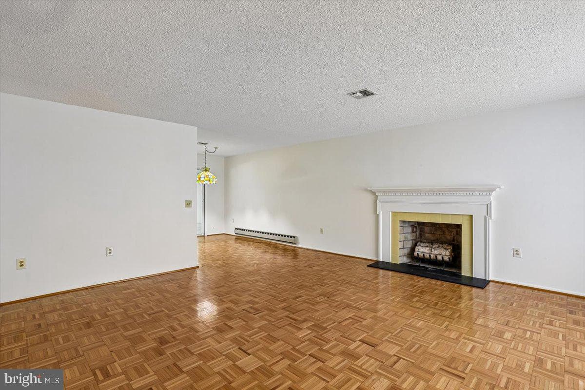 15133 Vantage Hill Road #7-C photo 3